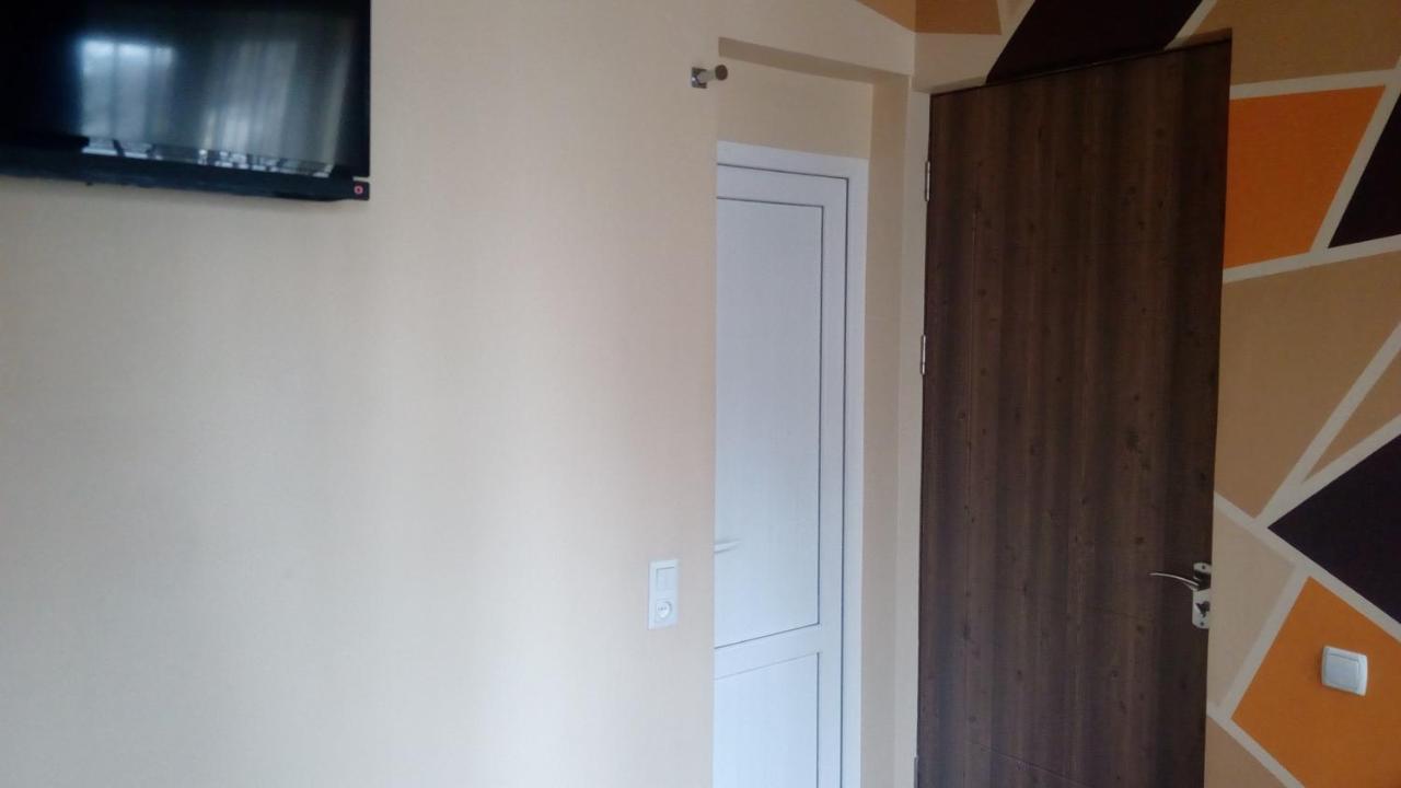 Hotel Isani 第比利斯 外观 照片
