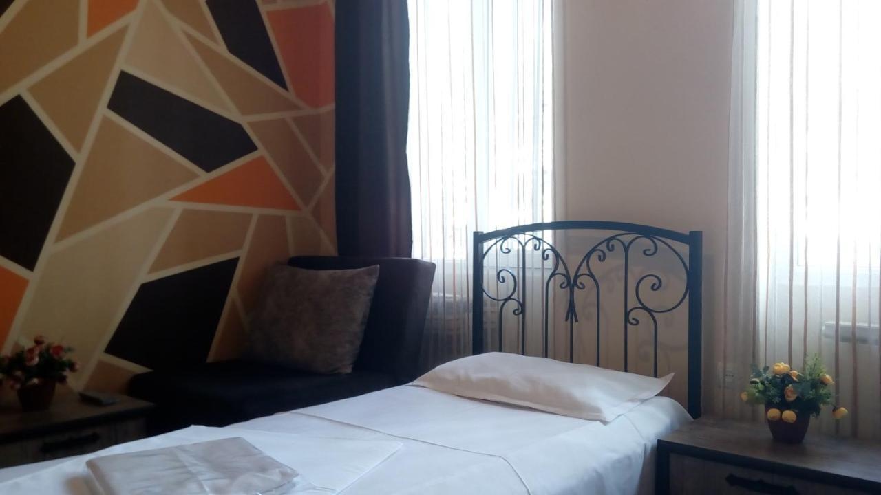 Hotel Isani 第比利斯 外观 照片
