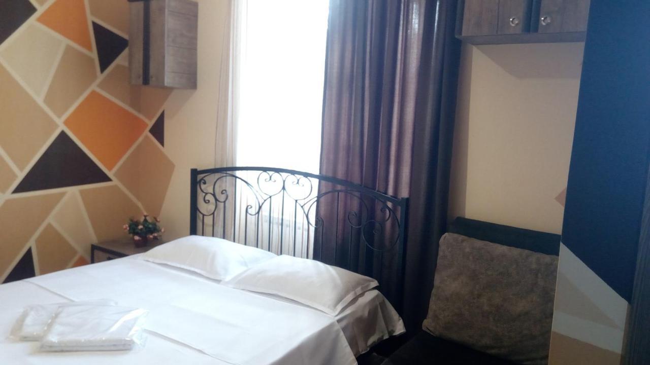 Hotel Isani 第比利斯 外观 照片